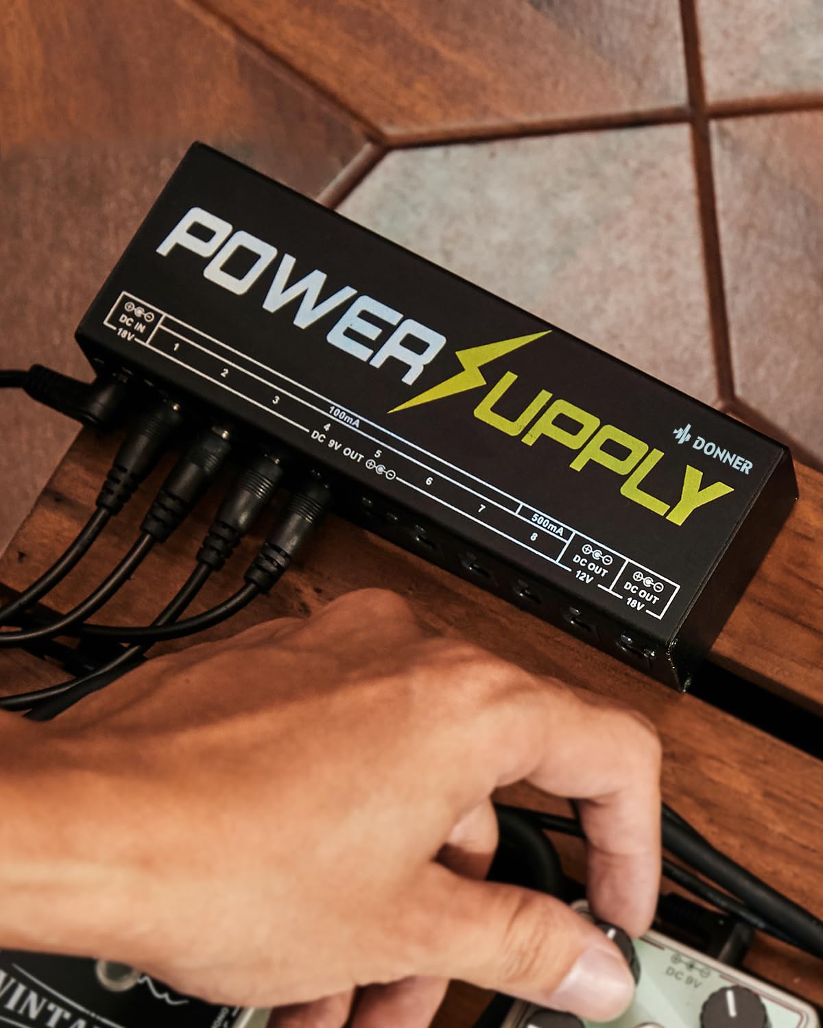 Donner DP-1 Guitar Power Supply, 10 Isolated DC Outputs