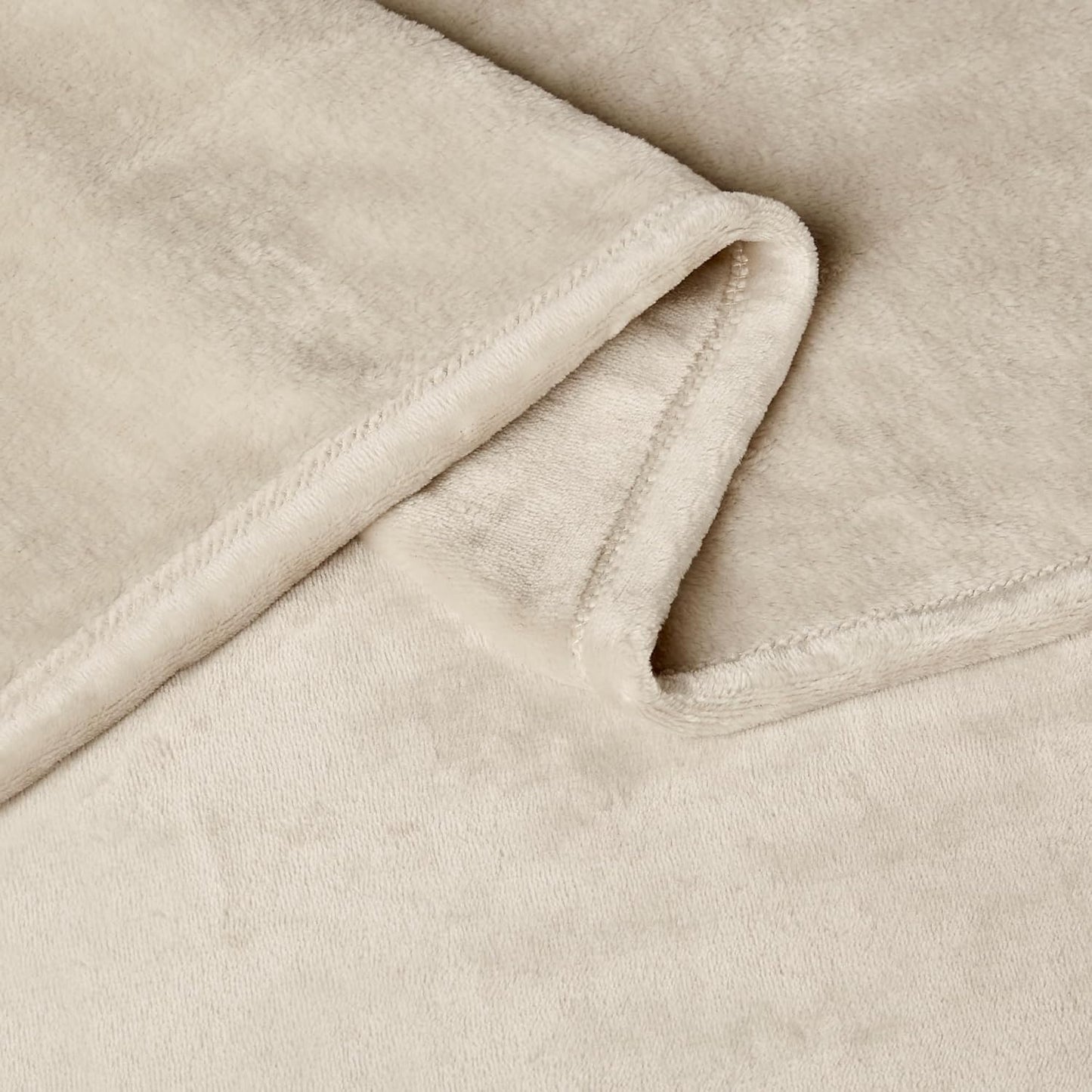 Cozy Up with the Amazon Basics Soft Fleece Throw Blanket