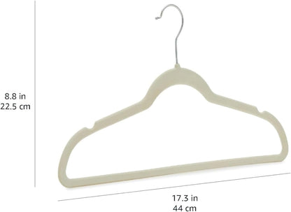 Amazon Basics Samtkleiderbügel für Anzüge – 30er-Pack, Schwarz