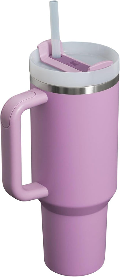 Vaso Stanley Quencher H2.0 con asa y pajita de 40 oz | Tapa Flowstate de 3 posiciones | Compatible con portavasos para viajes | Vaso térmico de acero inoxidable | Sin BPA | Arándano