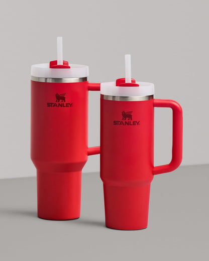 Vaso Stanley Quencher H2.0 con asa y pajita de 40 oz | Tapa Flowstate de 3 posiciones | Compatible con portavasos para viajes | Vaso térmico de acero inoxidable | Sin BPA | Arándano