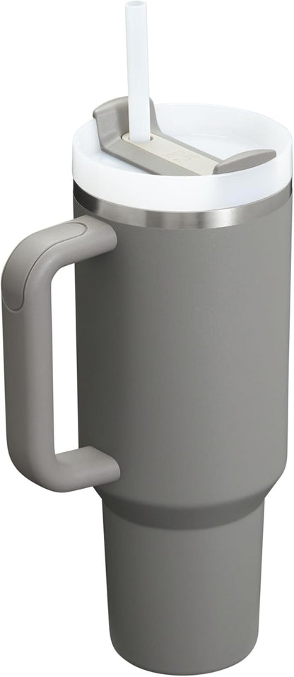Vaso Stanley Quencher H2.0 con asa y pajita de 40 oz | Tapa Flowstate de 3 posiciones | Compatible con portavasos para viajes | Vaso térmico de acero inoxidable | Sin BPA | Arándano
