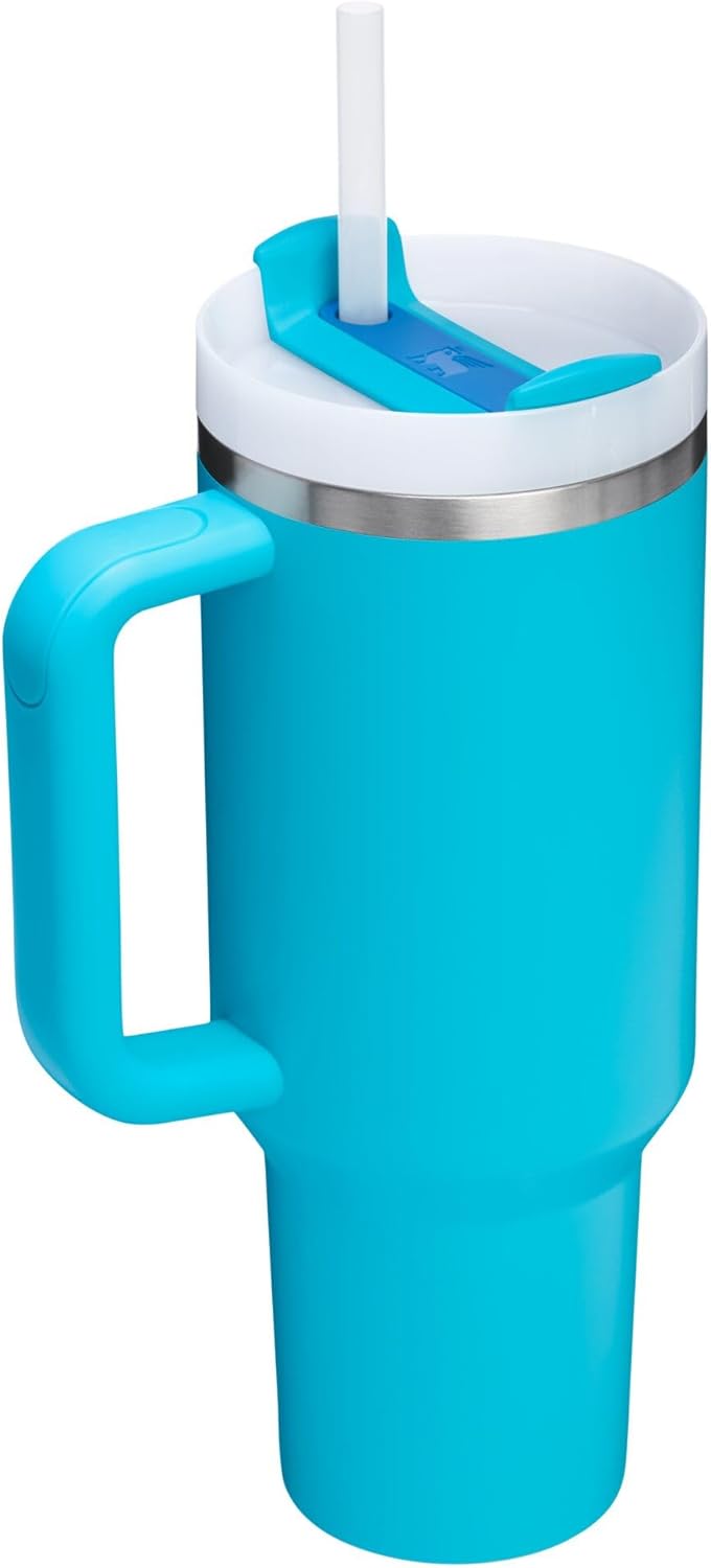 Vaso Stanley Quencher H2.0 con asa y pajita de 40 oz | Tapa Flowstate de 3 posiciones | Compatible con portavasos para viajes | Vaso térmico de acero inoxidable | Sin BPA | Arándano