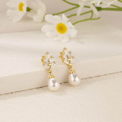 Trinckle Silber Tropfenohrringe mit Perlen, Silber Hängeohrringe für Frauen 5mm Brautperlen Lange Ohrringe für Muttertag, Weiß Boho Accessoires Hochzeitsschmuck, Silber Statement Ohrringe für Abschlussball Geburtstag