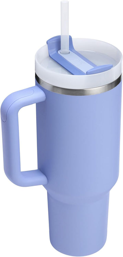 Vaso Stanley Quencher H2.0 con asa y pajita de 40 oz | Tapa Flowstate de 3 posiciones | Compatible con portavasos para viajes | Vaso térmico de acero inoxidable | Sin BPA | Arándano