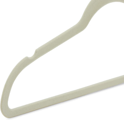 Amazon Basics Samtkleiderbügel für Anzüge – 30er-Pack, Schwarz
