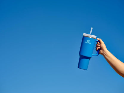 Vaso Stanley Quencher H2.0 con asa y pajita de 40 oz | Tapa Flowstate de 3 posiciones | Compatible con portavasos para viajes | Vaso térmico de acero inoxidable | Sin BPA | Arándano
