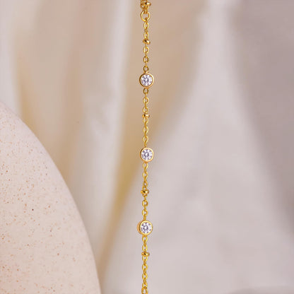 Goldarmbänder für Frauen Stapel Nicht Anlaufen, 14K Vergoldete Stapelbare Armbänder Set für Frauen Trendy, Wasserdicht Einfacher Schmuck Sets Geschenke Inklusive Perlen-/Kuban-/Büroklammer-/Fischgräten-/Seilglieder-Kette, Modeaccessoires
