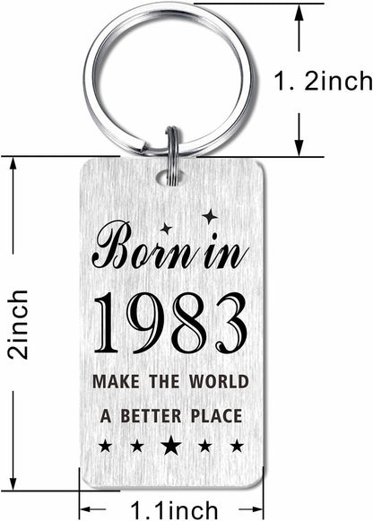 Gezxin Happy Birthday Schlüsselanhänger Geschenke für Frauen Männer - Personalisierter Edelstahl Geburtstagsschlüsselanhänger - Mach die Welt zu einem besseren Ort