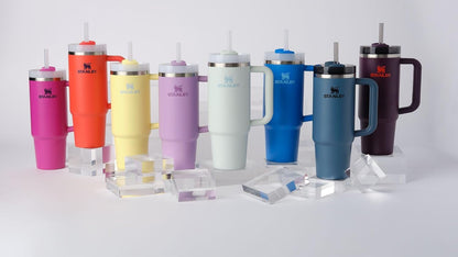 Vaso Stanley Quencher H2.0 con asa y pajita de 40 oz | Tapa Flowstate de 3 posiciones | Compatible con portavasos para viajes | Vaso térmico de acero inoxidable | Sin BPA | Arándano