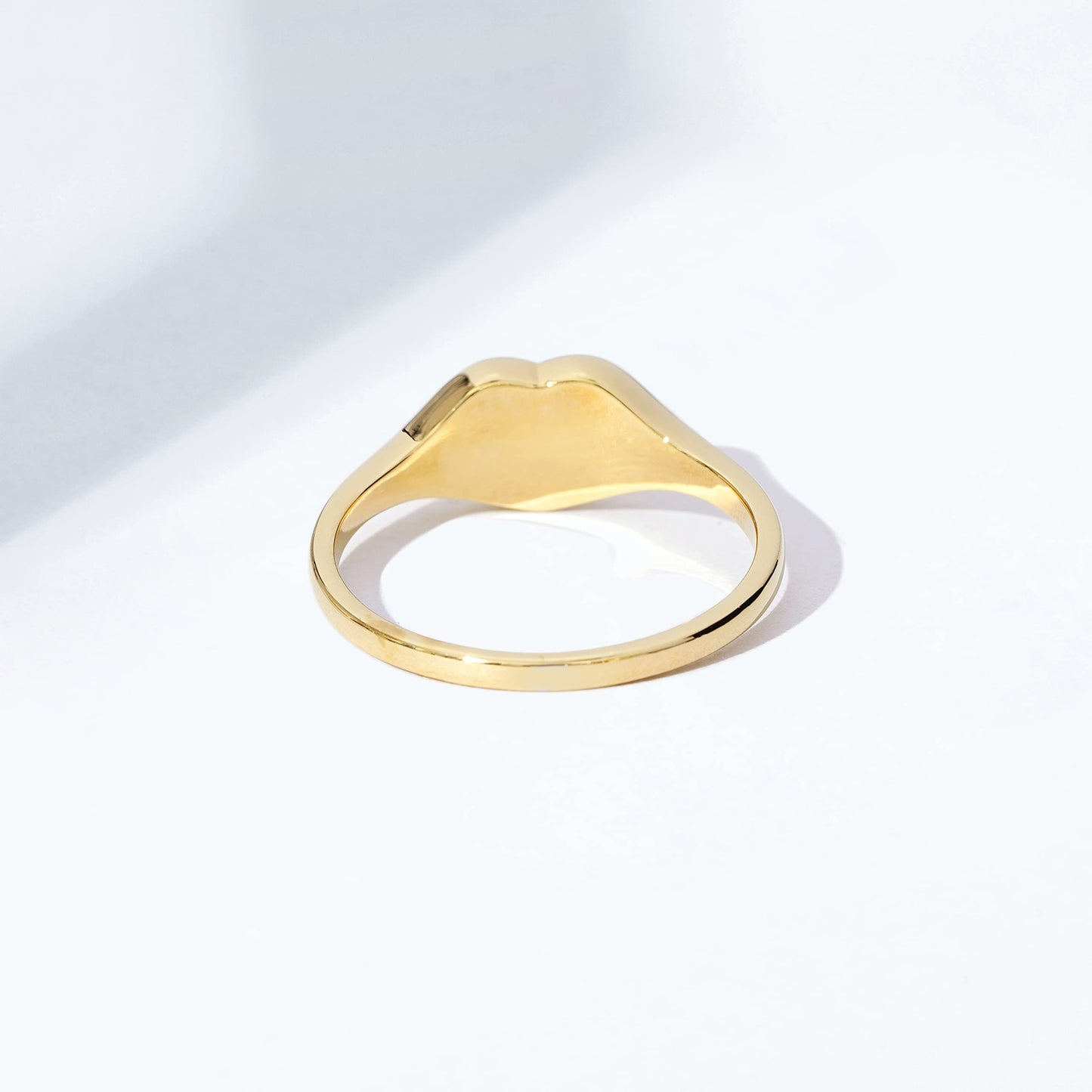 Amazon Essentials 14K Plated Sterling Silver Round Signet Ring