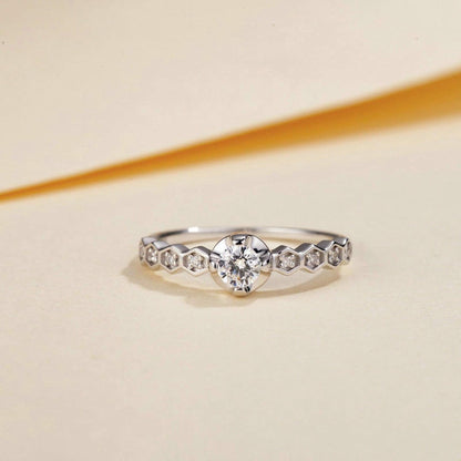 Aienid 18Ct White Gold Engagement Rings for Women 0.2Ct White Diamond Hexagon Wedding Rings for Women
