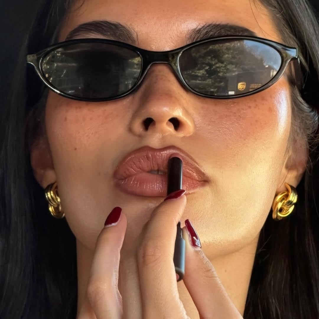 GUVIVI Retro Oval Sunglasses for Women: A Chic Comeback