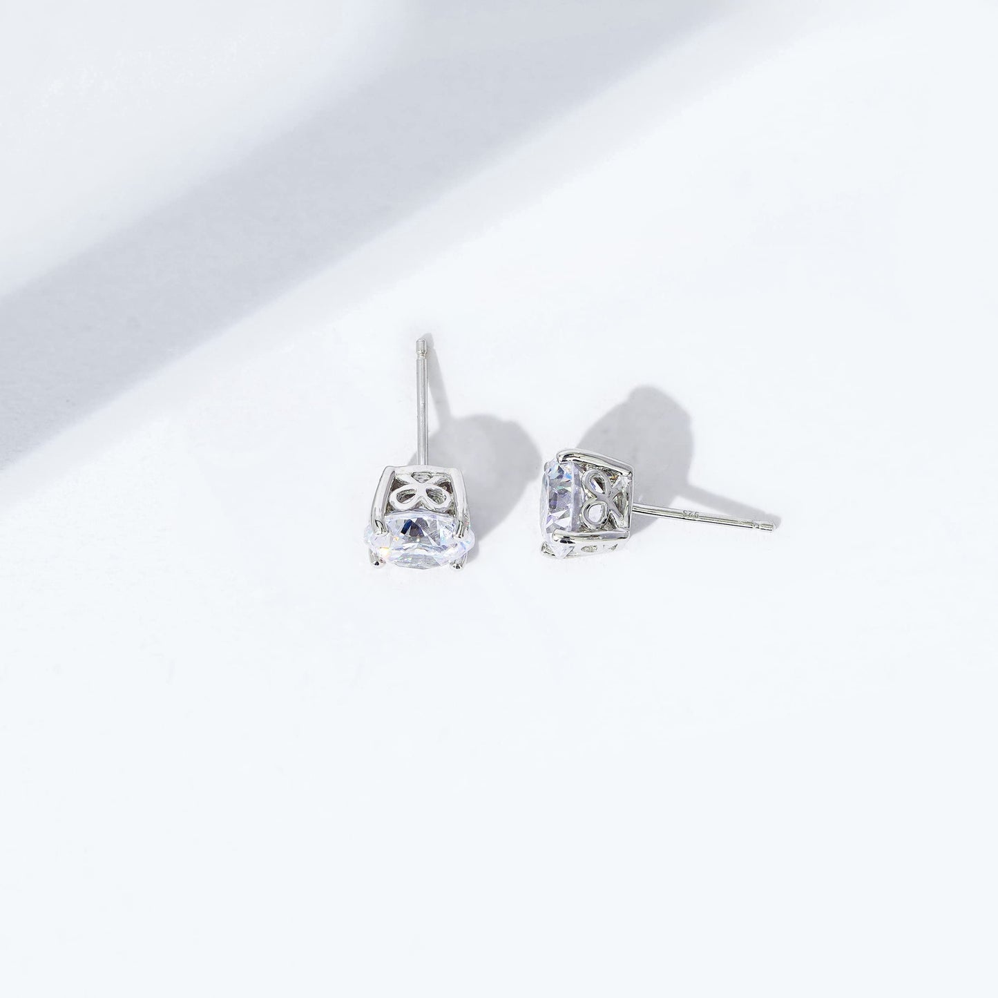 Amazon Essentials Yellow Gold Plated, Platinum or Rose Gold Plated Sterling Silver Infinite Elements Cubic Zirconia Stud Earrings | White, Blue, Green, or Pink Cubic Zirconia