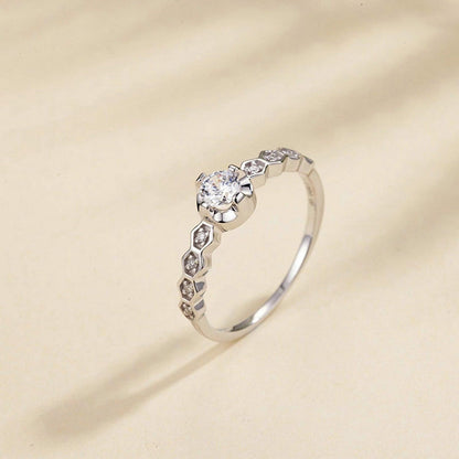 Aienid 18Ct White Gold Engagement Rings for Women 0.2Ct White Diamond Hexagon Wedding Rings for Women