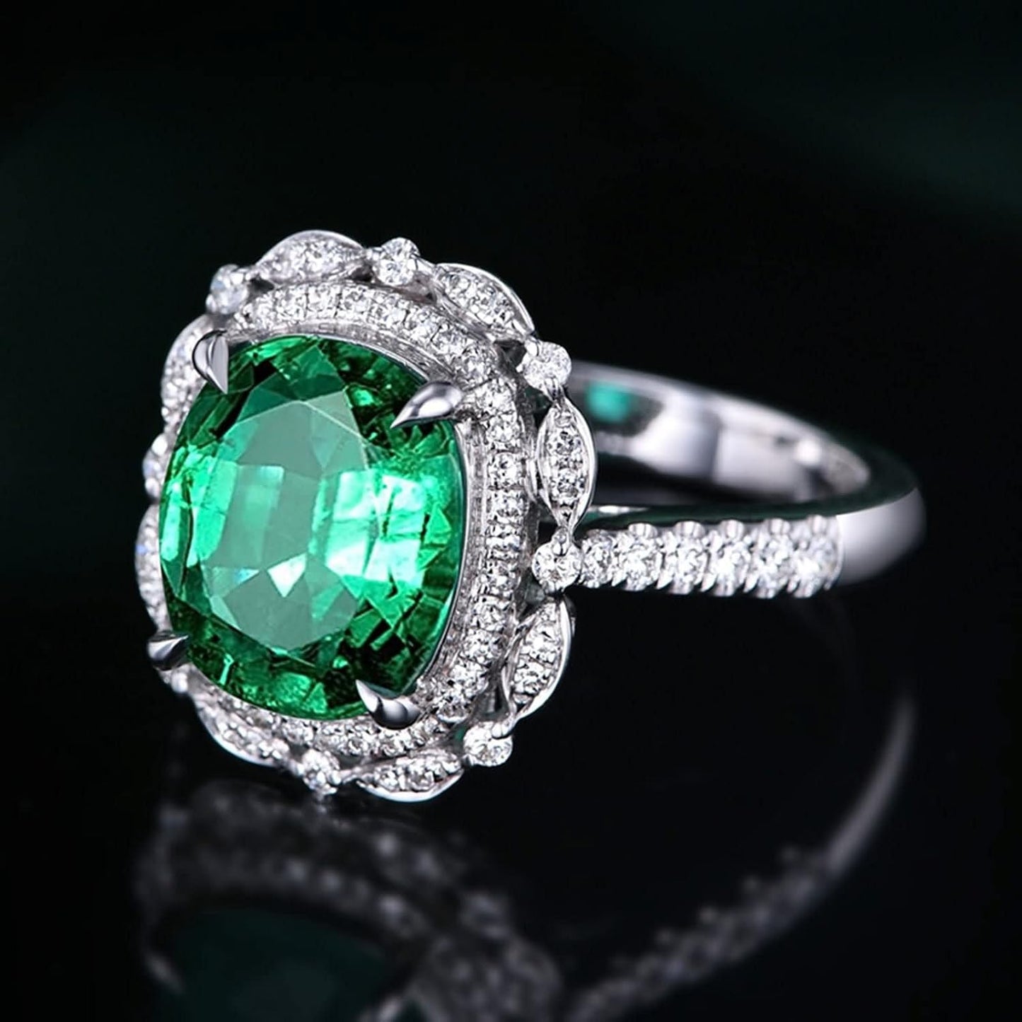 AMDXD 18K White Gold Rings for Girls, Unique Womens Jewelry Green Emerald 3.52ct with White Diamond Womens Ring, 6.5, 18K white gold, Cubic Zirconia