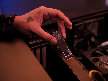 Samsung 990 PRO SSD 2TB NVMe M.2 PCIe Gen4, M.2 2280 Internal Solid State Hard Drive, Seq. Read Speeds Up to 7,450 MB/s for High End Computing, Gaming, and Heavy Duty Workstations, MZ-V9P2T0B/AM