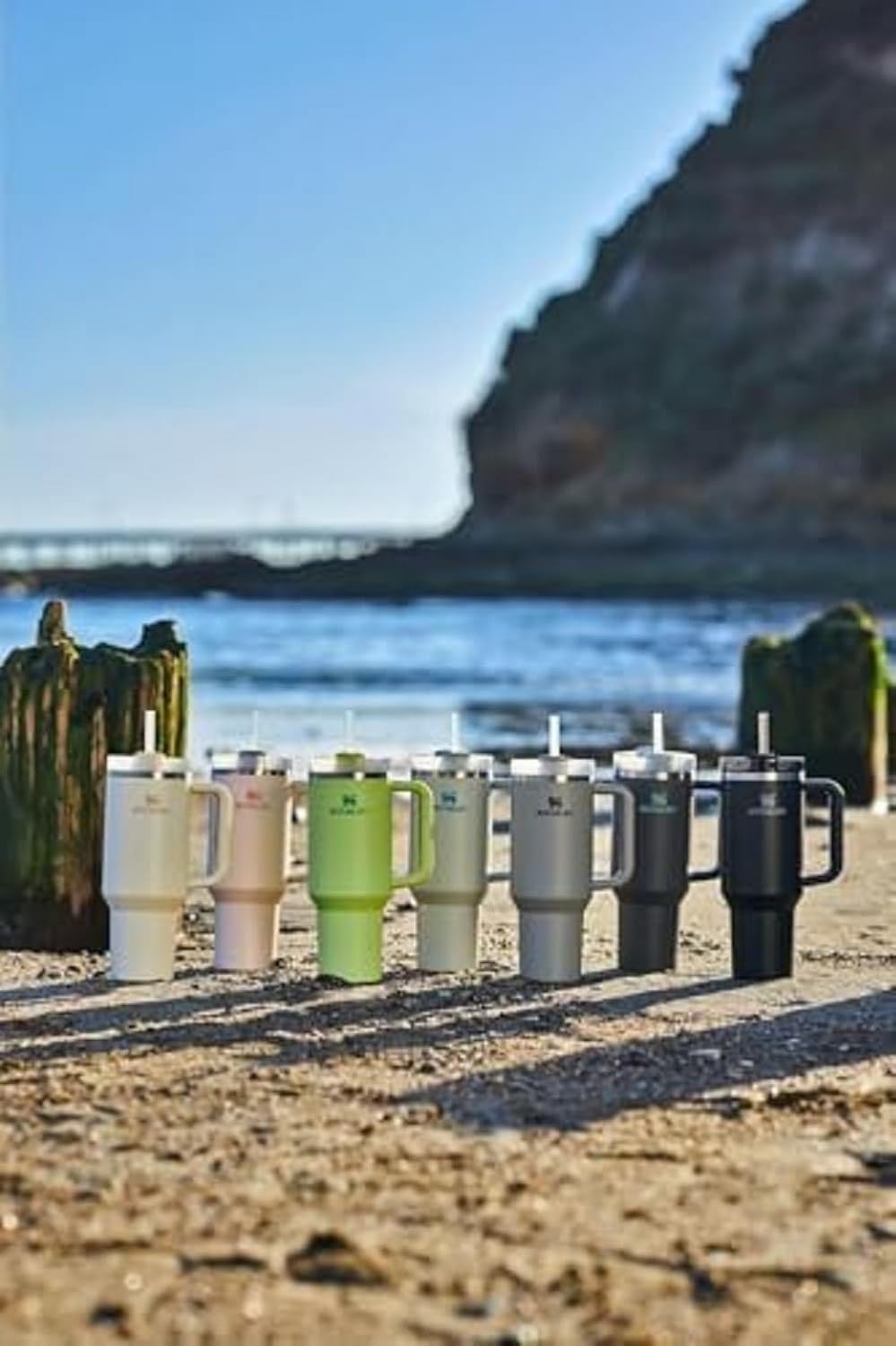 Vaso Stanley Quencher H2.0 con asa y pajita de 40 oz | Tapa Flowstate de 3 posiciones | Compatible con portavasos para viajes | Vaso térmico de acero inoxidable | Sin BPA | Arándano