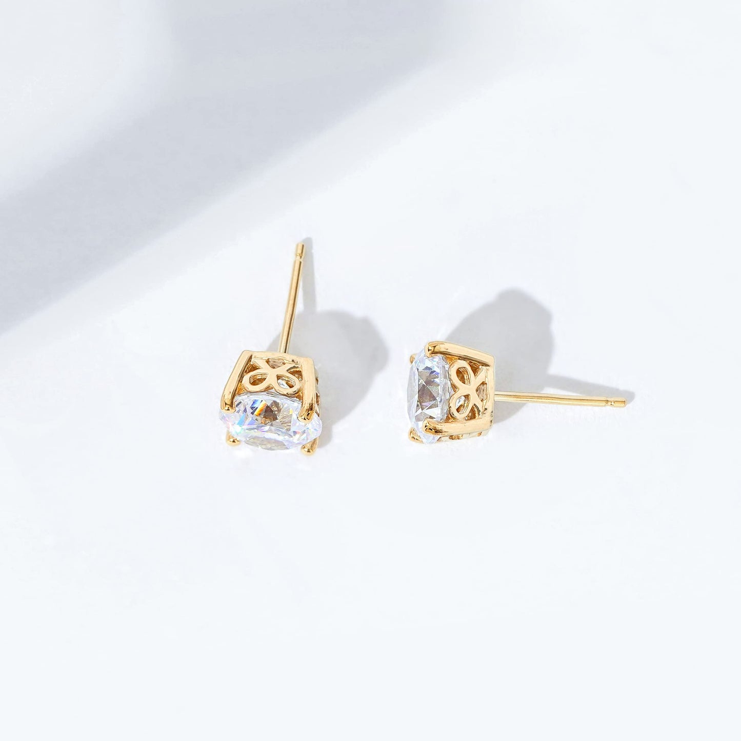 Amazon Essentials Yellow Gold Plated, Platinum or Rose Gold Plated Sterling Silver Infinite Elements Cubic Zirconia Stud Earrings | White, Blue, Green, or Pink Cubic Zirconia