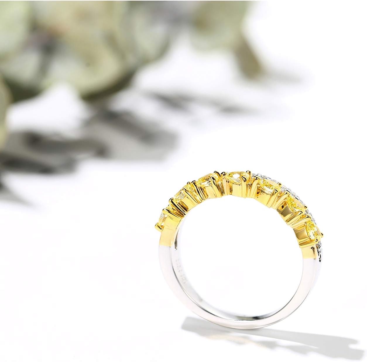Aienid 18Ct Gold Engagement Rings Diamond 0.42Ct Yellow Diamond Triangle Shaped Wedding Rings for Women