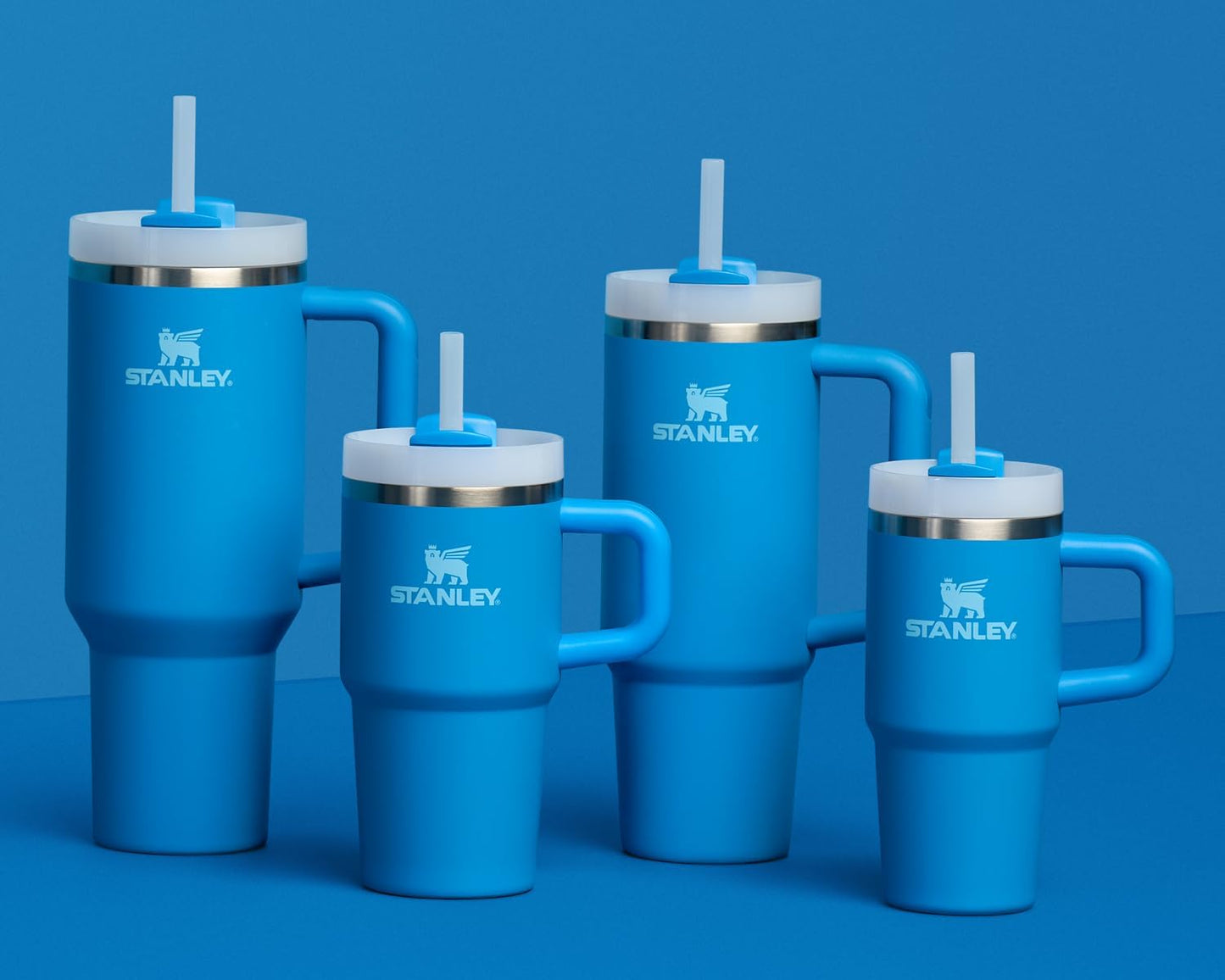 Vaso Stanley Quencher H2.0 con asa y pajita de 40 oz | Tapa Flowstate de 3 posiciones | Compatible con portavasos para viajes | Vaso térmico de acero inoxidable | Sin BPA | Arándano