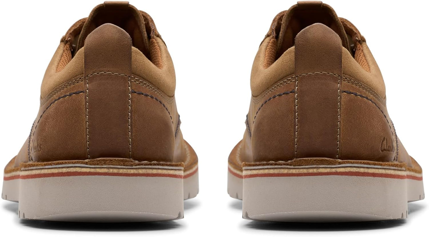 Clarks Mens Eastridge Low Oxford: A Comfortable and Versatile Choice