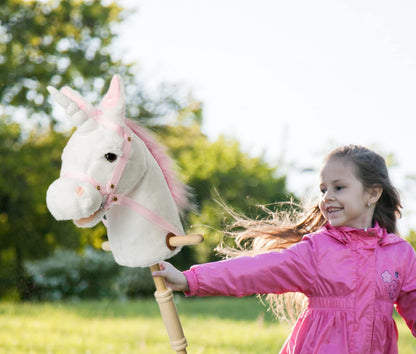 HollyHOME Plüsch Einhorn Steckenpferd mit Holzrädern Echten Pony Wiehern und Galoppieren Geräuschen Plüschtier Rosa 94 cm (AA Batterien Benötigt)