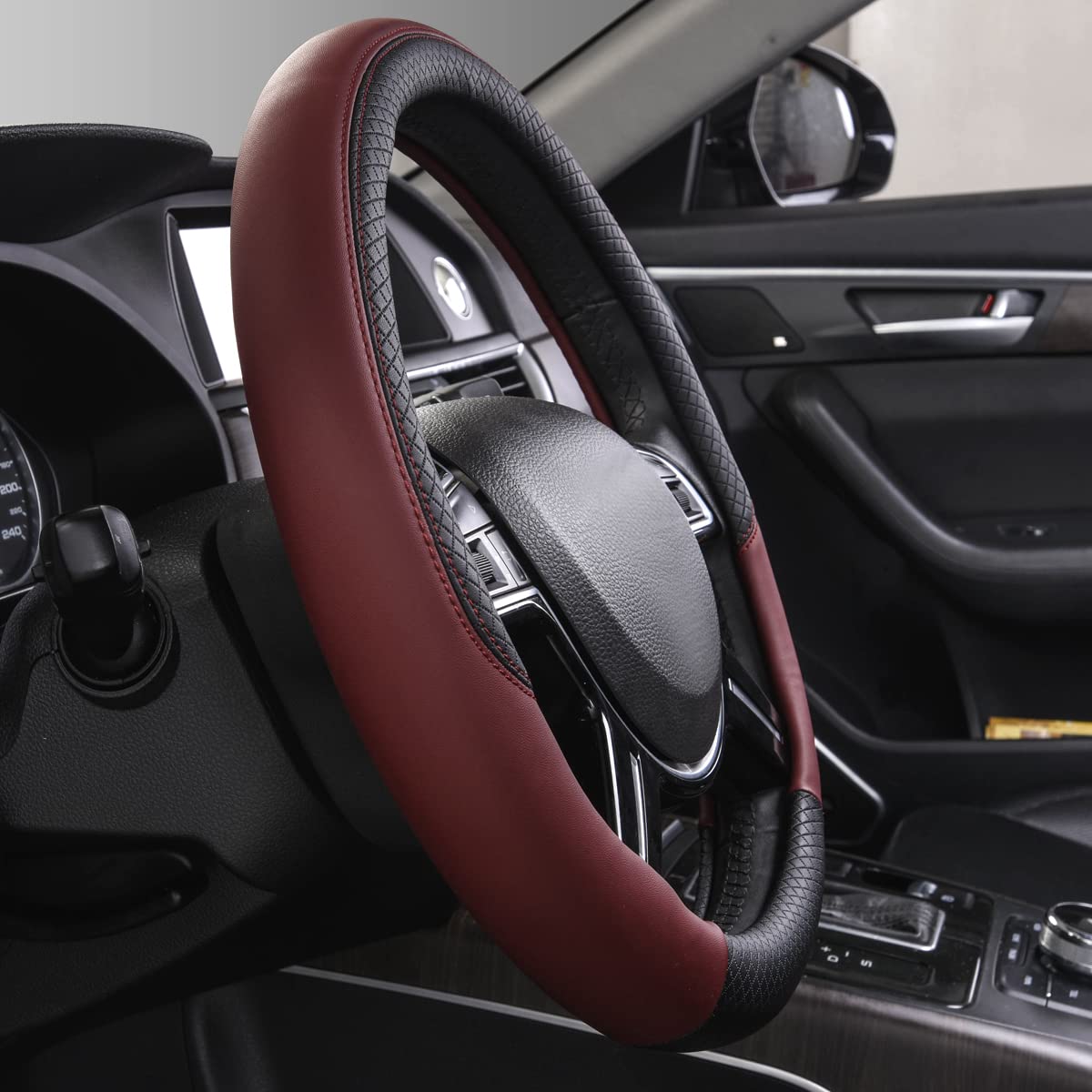 CAR PASS Line Rider Mikrofaser-Leder Sportlicher Lenkradbezug Universal Passend für 95% LKW, SUV, PKW, 36,8-38,1 cm Rutschfest Sicher Bequem Design (Schwarz-Grau)