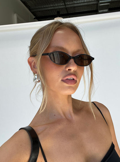 GUVIVI Retro Ovale Sonnenbrille für Damen Chic Cat Eye 90er Jahre Sonnenbrille Leichte Schmale Sonnenbrille Trendiger UV-Schutz Sonnenbrille