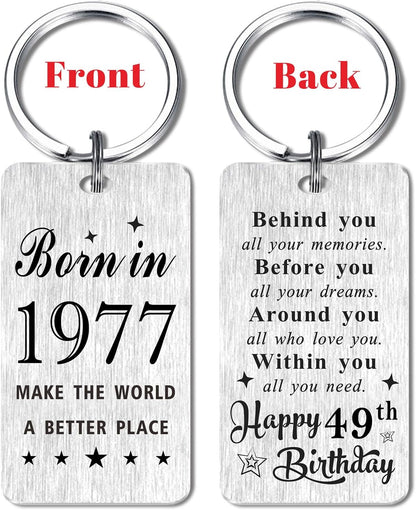 Gezxin Happy Birthday Schlüsselanhänger Geschenke für Frauen Männer - Personalisierter Edelstahl Geburtstagsschlüsselanhänger - Mach die Welt zu einem besseren Ort