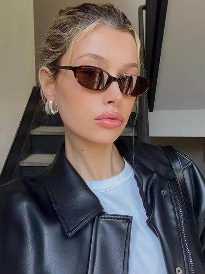 GUVIVI Retro Ovale Sonnenbrille für Damen Chic Cat Eye 90er Jahre Sonnenbrille Leichte Schmale Sonnenbrille Trendiger UV-Schutz Sonnenbrille