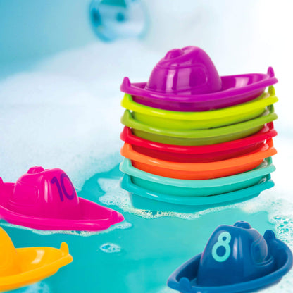 Battat – 10 Stapelboote für die Badewanne – nummerierte und stapelbare Badespielzeuge – schwimmende Spielzeuge für Badewanne, Pool,, Strand – Lernspielzeuge – 6+ Monate