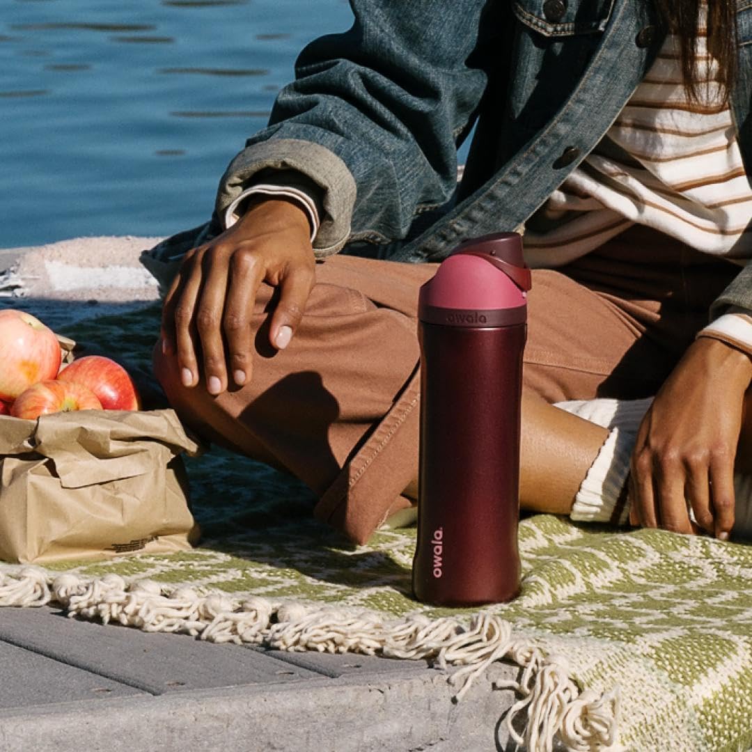 Owala FreeSip Insulated Stainless Steel Water Bottle Review