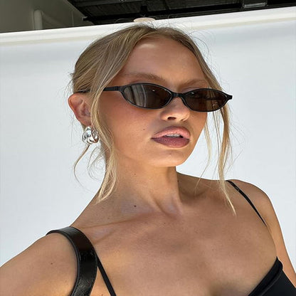 Awdchny Retro Ovale Sonnenbrille für Damen – Elegante Cat Eye 90er Sonnenbrille, Leichter schmaler Rahmen, Trendige UV-Schutz Sonnenbrille 8057 Schwarz+Braun+Schildpatt