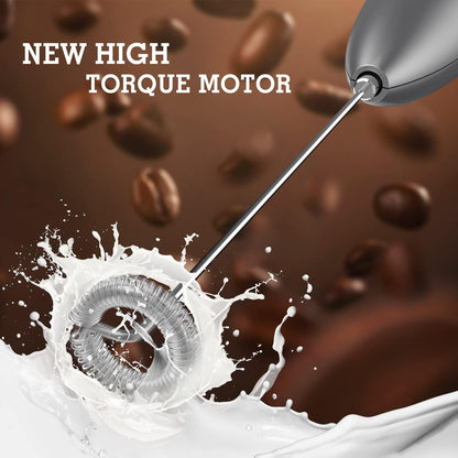 SIMPLETASTE Milchaufschäumer Handheld Elektrischer Quirl, Getränkemixer mit Edelstahl Schneebesen für Cappuccino, Bulletproof Coffee, Latte, mit Ständer, Schwarz, Batteriebetrieben