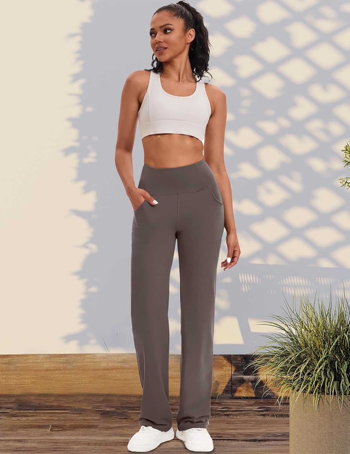 VOOVEEYA Yogahosen für Damen mit Taschen, gerade geschnittene Hose mit weitem Bein, hochtaillierte Business-Hose, petite/regulär//lang