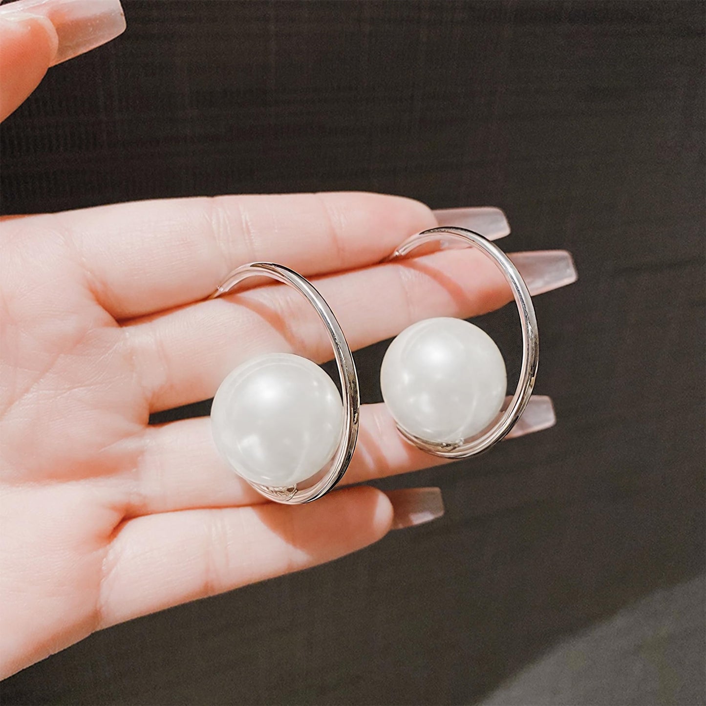 Trinckle Silber Tropfenohrringe mit Perlen, Silber Hängeohrringe für Frauen 5mm Brautperlen Lange Ohrringe für Muttertag, Weiß Boho Accessoires Hochzeitsschmuck, Silber Statement Ohrringe für Abschlussball Geburtstag