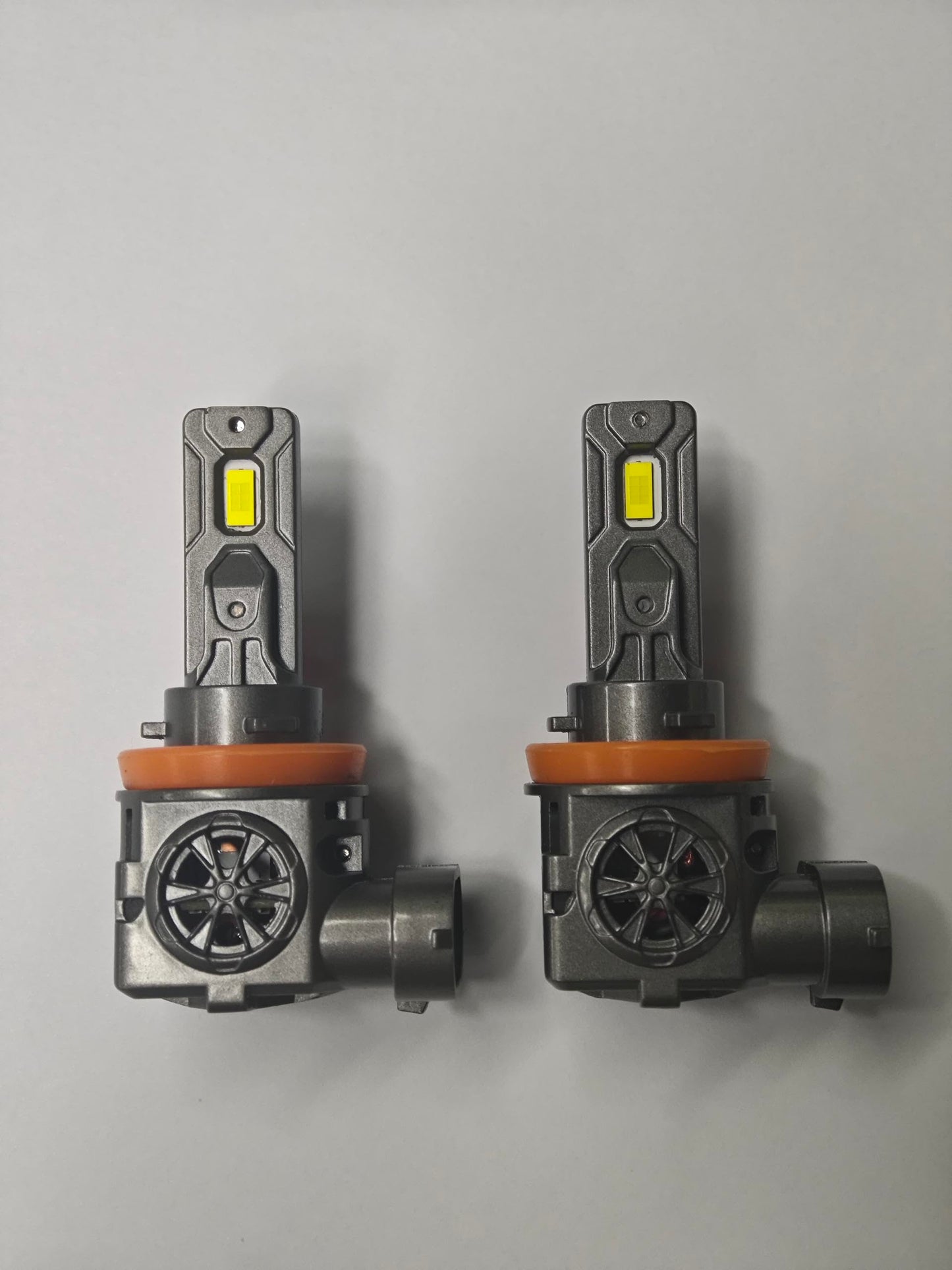 Termitor 2026 Upgraded H4/9003/HB2 Light Bulbs, 90,000LM 15X Super Bright Hi/Low Beam, 6500K Cool White H4 9003 Fog Lights, 1:1 Halogen Size Automotive Replacement IP68 Waterproof, Pack of 2