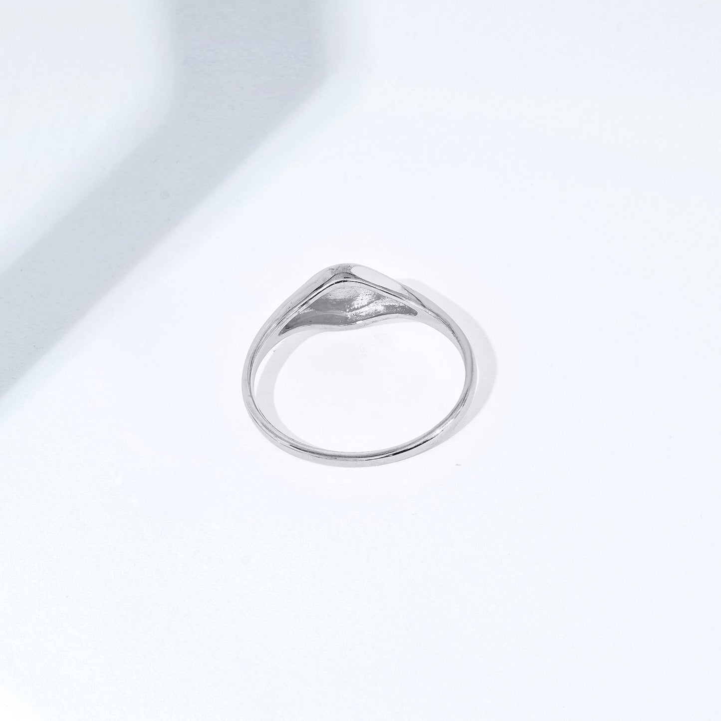 Amazon Essentials 14K Plated Sterling Silver Round Signet Ring