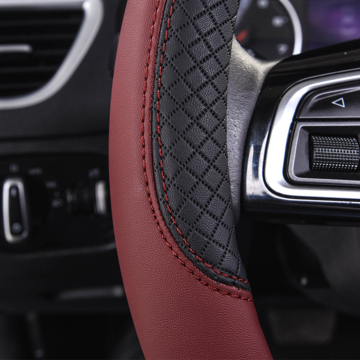 CAR PASS Line Rider Mikrofaser-Leder Sportlicher Lenkradbezug Universal Passend für 95% LKW, SUV, PKW, 36,8-38,1 cm Rutschfest Sicher Bequem Design (Schwarz-Grau)