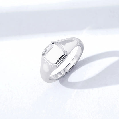 Amazon Essentials 14K Plated Sterling Silver Round Signet Ring