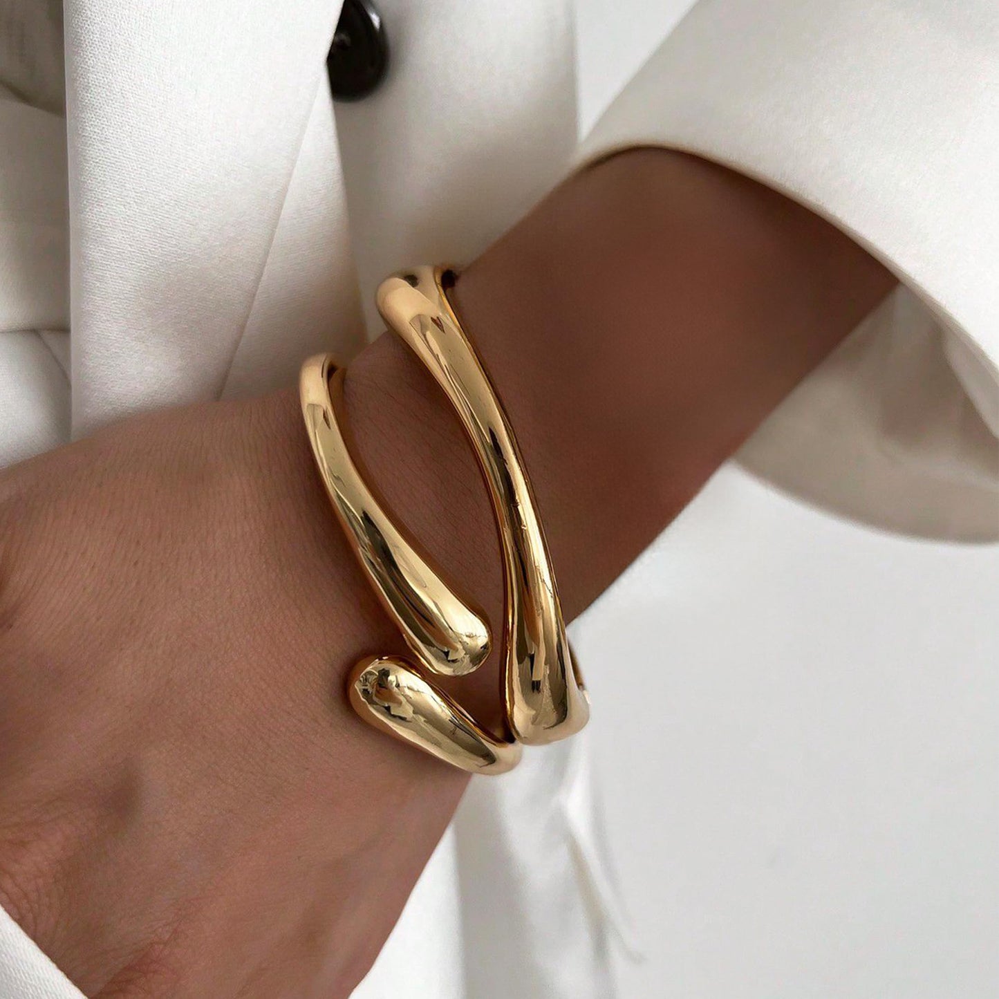 PEALICIOUS 2 STÜCK Gold Armmanschette für Damen, Arm Cuff Gold Minimalistisches Oberarmarmband für Mädchen, Stapelbare Armbandmanschetten, Verstellbare Armreifen Offen als Boho Valentinstag Schmuck Strand Sommer Geschenke