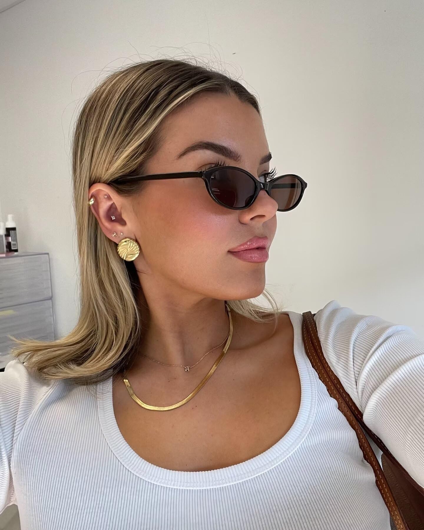 GUVIVI Retro Ovale Sonnenbrille für Damen Chic Cat Eye 90er Jahre Sonnenbrille Leichte Schmale Sonnenbrille Trendiger UV-Schutz Sonnenbrille