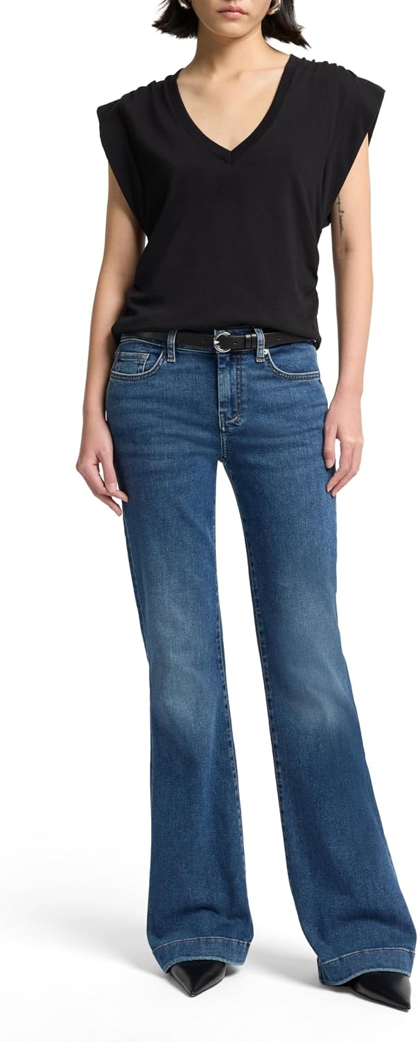7 For All Mankind Women's Dojo: A Denim Jacket for the Modern Woman