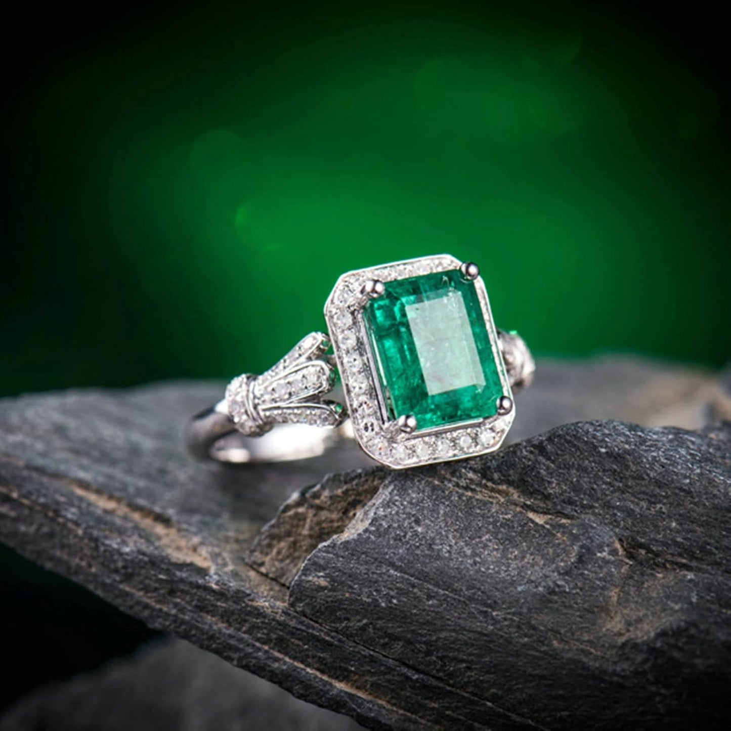 Aienid 18K Couple Wedding Bands White Gold 1.85ct Emerald Cut Emerald with 0.3ct Diamond Promise Ring for Girls
