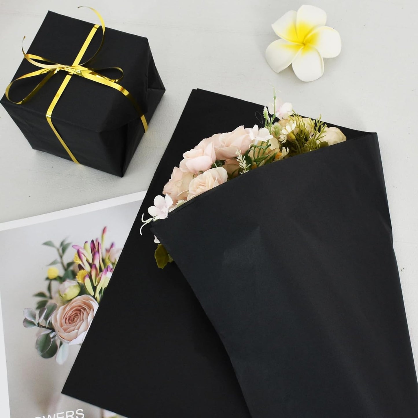 100 Blatt Seidenpapier Salbeigrün 35x50cm Geschenkpapier Seidenpapier Großpackung für DIY-Projekte Geschenktüten Geschenkverpackungen Hochzeiten Valentinstag Ostern Weihnachten und Geburtstagsfeiern Basteln