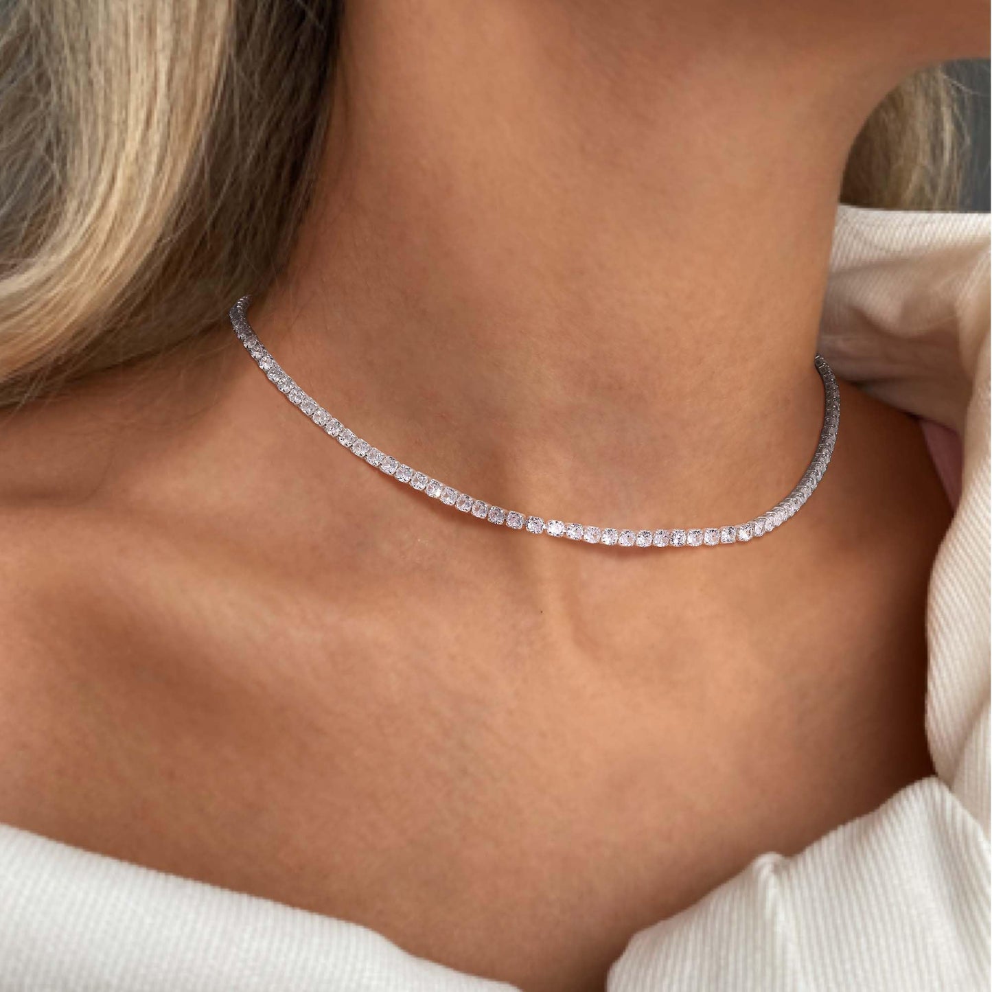 Robaice Tennis-Halskette für Damen, 14 Karat vergoldete Strass-Halskette für Frauen, zierliche Cubic Zirkonia geschliffene Kunst-Diamant-Kette 2 mm