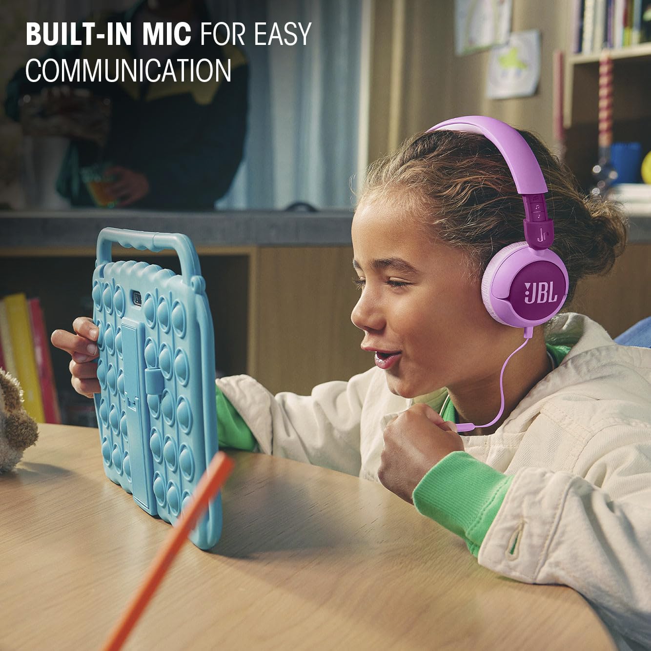 JBL Junior 320 – Kabelgebundene On-Ear Kinderkopfhörer mit sicherem Sound (<85dB), integriertem Mikrofon, kindgerechter Passform und anpassbar mit beiliegenden Stickern (Lila)