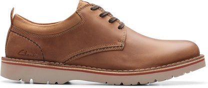 Clarks Mens Eastridge Low Oxford: A Comfortable and Versatile Choice