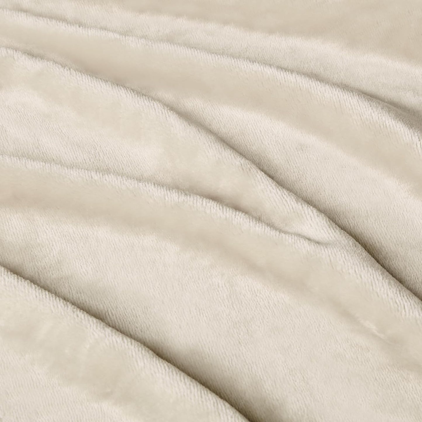 Cozy Up with the Amazon Basics Soft Fleece Throw Blanket